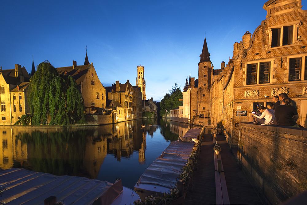 Bruges by night